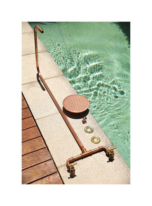 Choosing the Right Outdoor Shower Head Size
